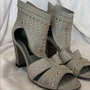 Steve Madden Silver Studded Gray Heels